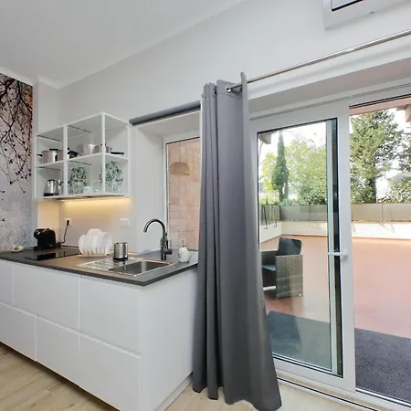Aurelia Antica Terrace Free Pool And Parking Apartment